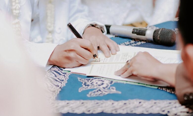 inspect verified registry profiles